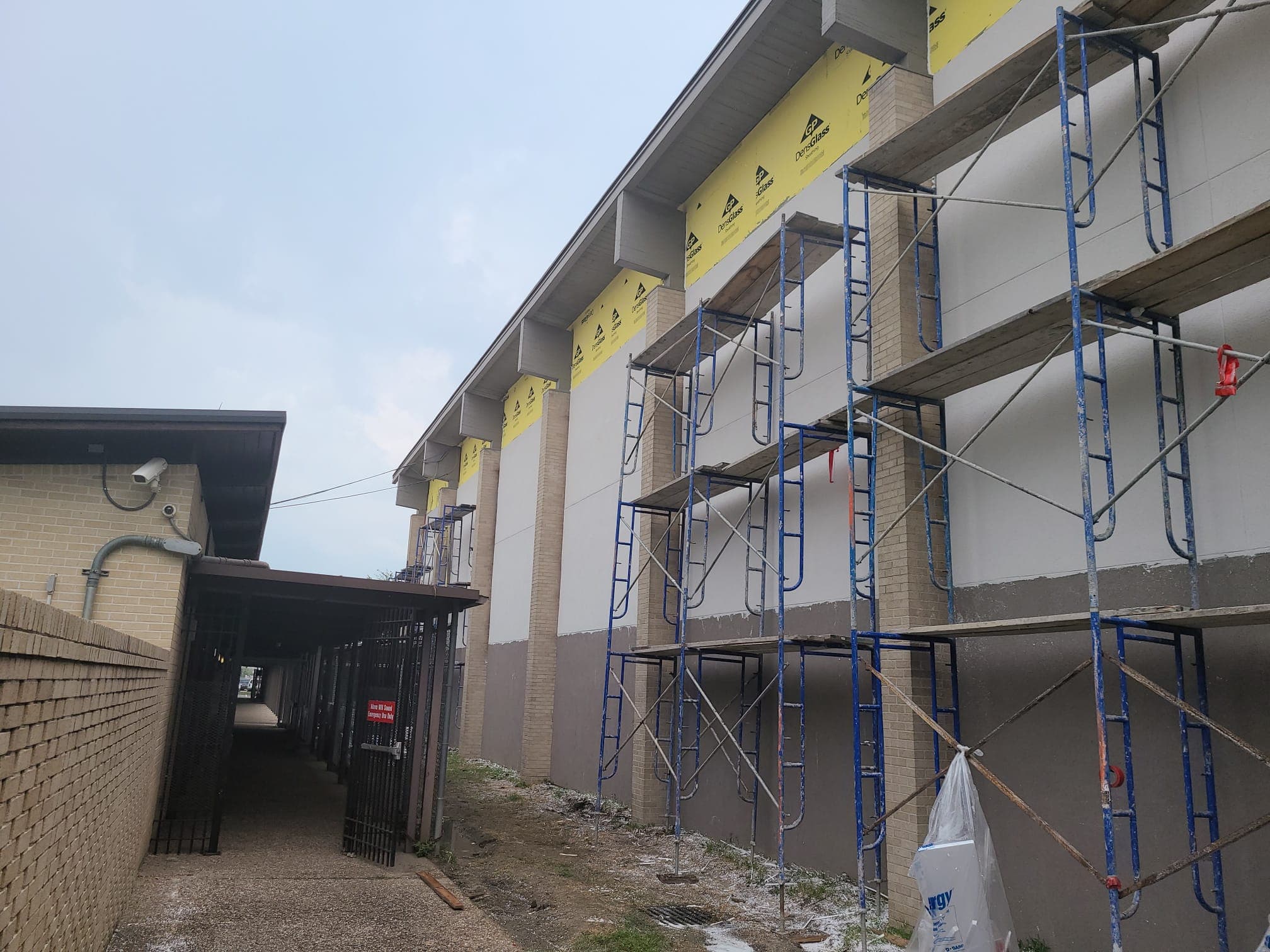 COMMERCIAL STUCCO